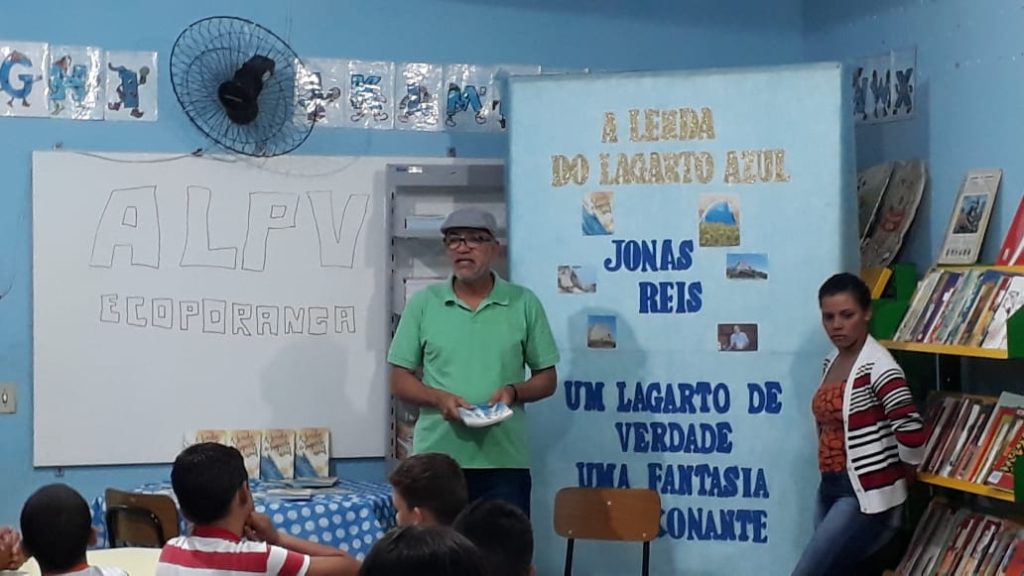 Jonas Reis e alunos.