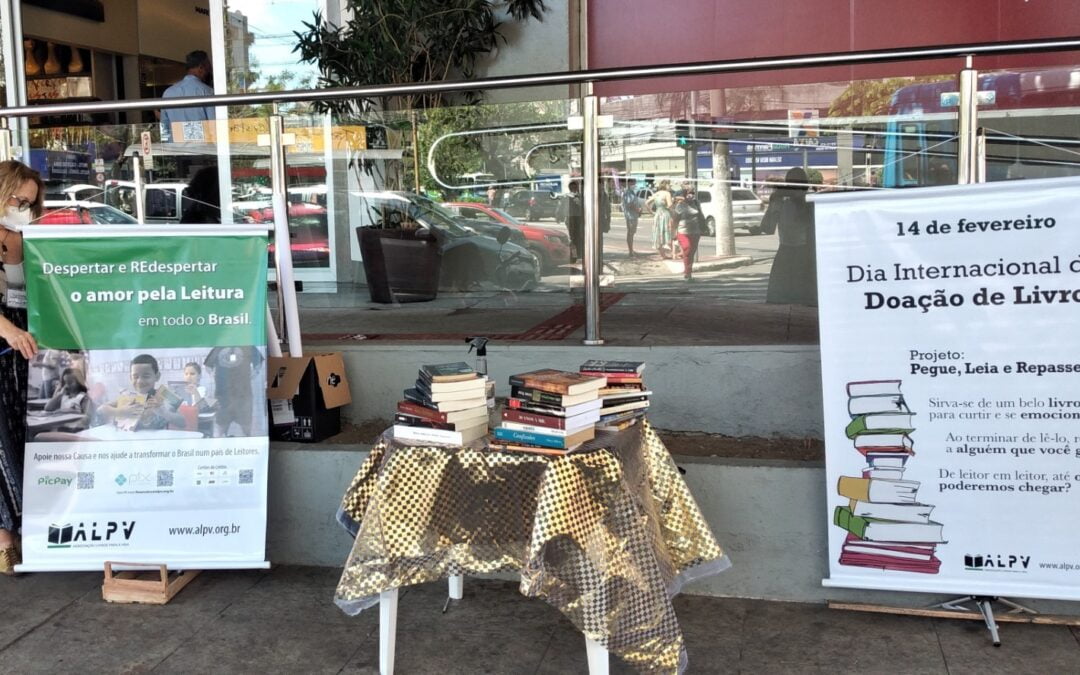 EM UM DIA MAIS QUE ESPECIAL, LANÇAMOS O PROJETO PEGUE, LEIA E REPASSE!